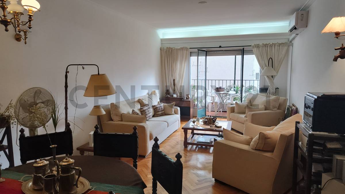 Venta Departamento 4 Ambientes Mas Dependencia y Balcon en Belgrano.Apto Credito.