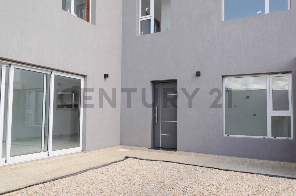 Casa de 3 dormitorios en San Carlos, foto 3
