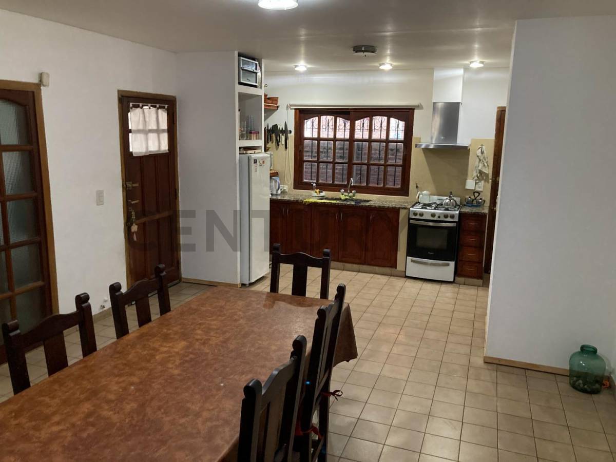 Casa de 3 dormitorios en La Plata, foto 2