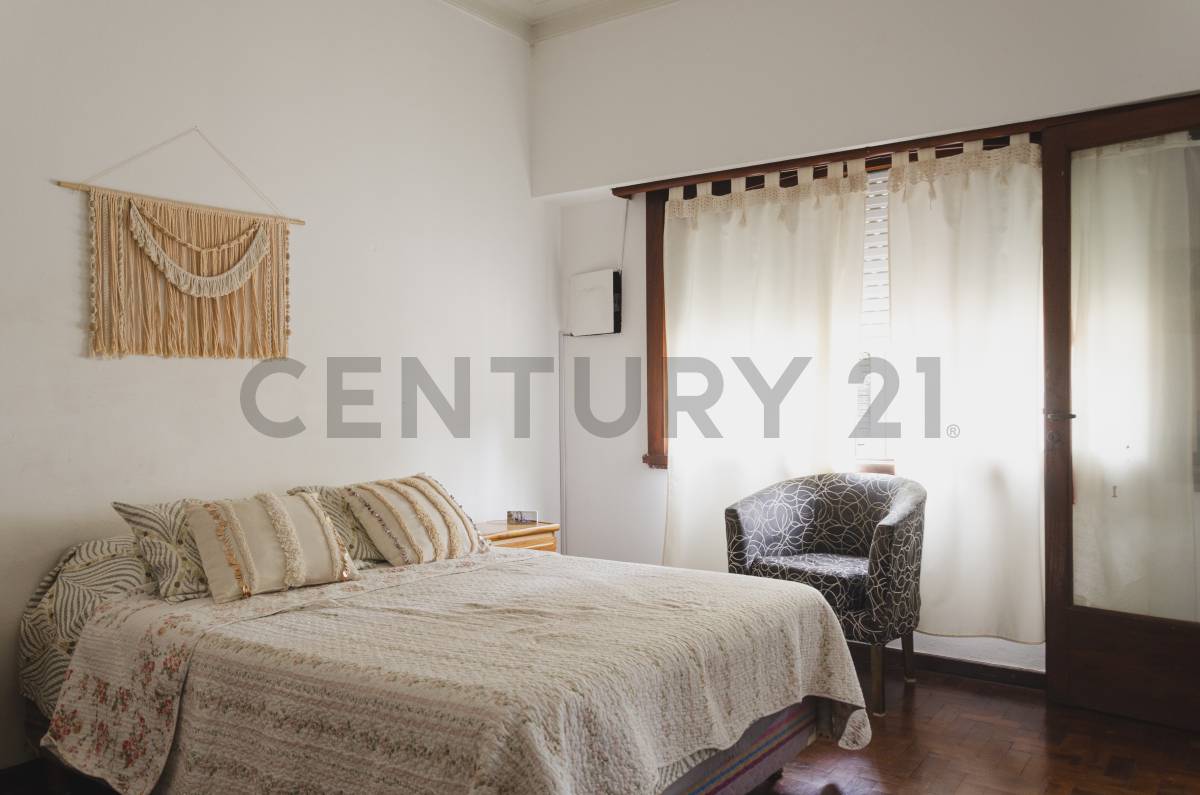 Casa de 4 dormitorios en La Plata, foto 5