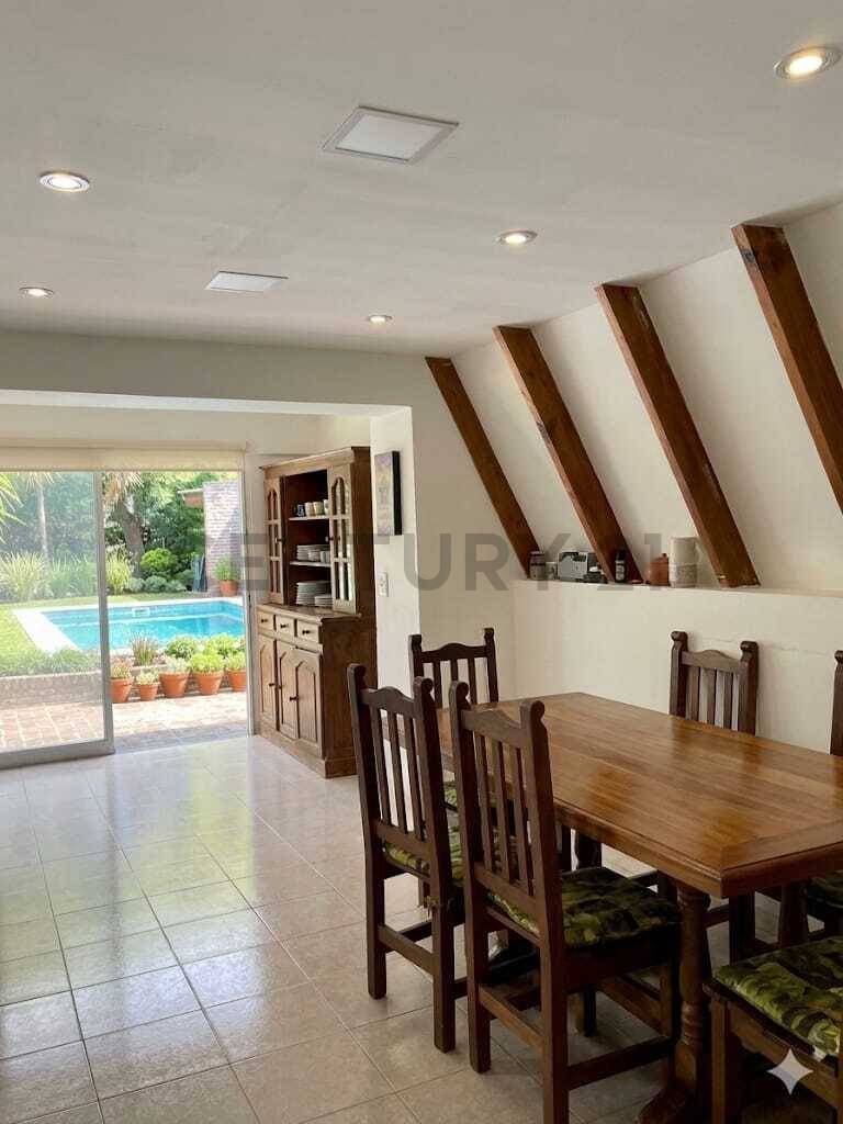 Casa de 4 dormitorios en City Bell, foto 4