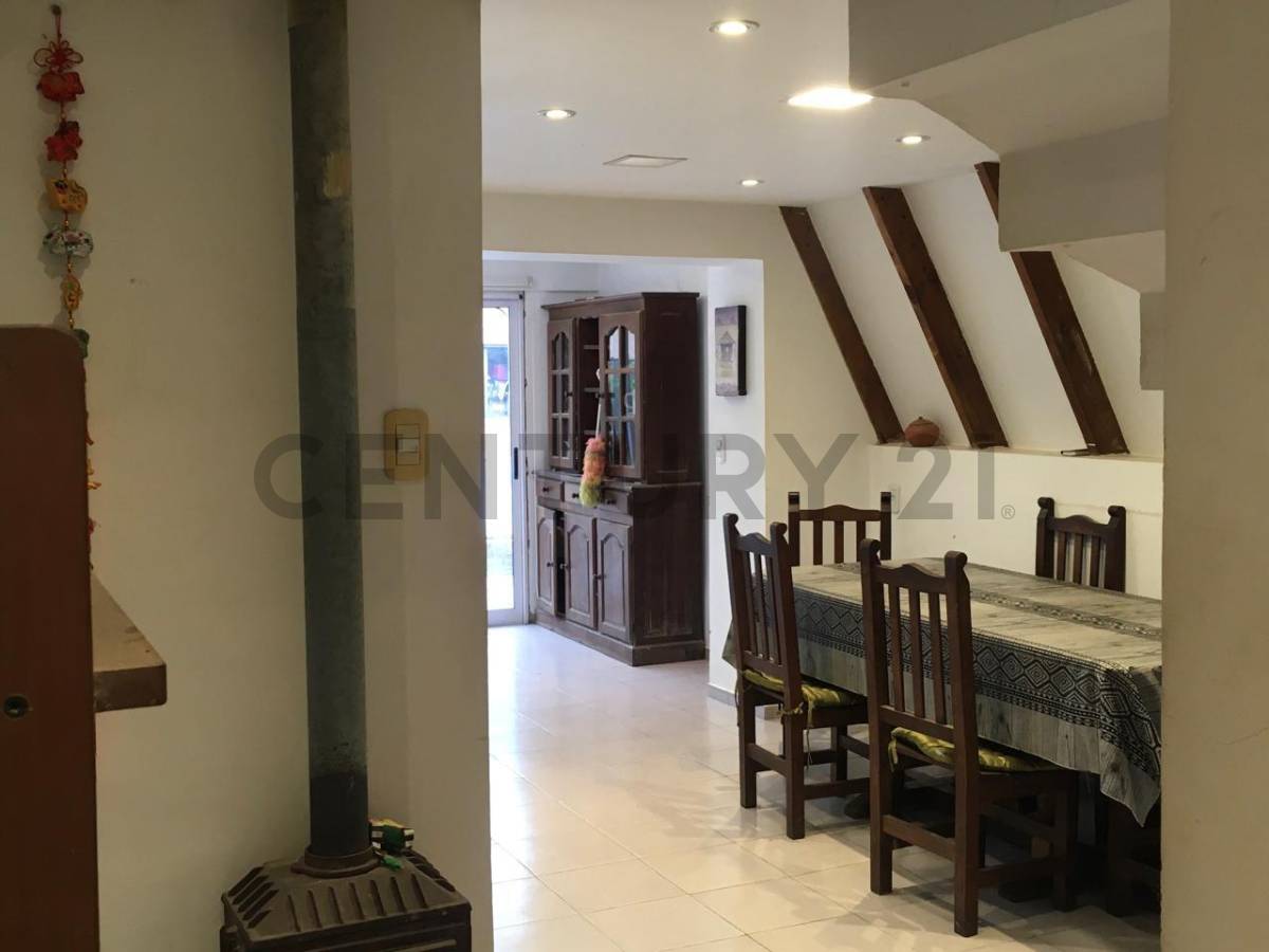 Casa de 4 dormitorios en City Bell, foto 5