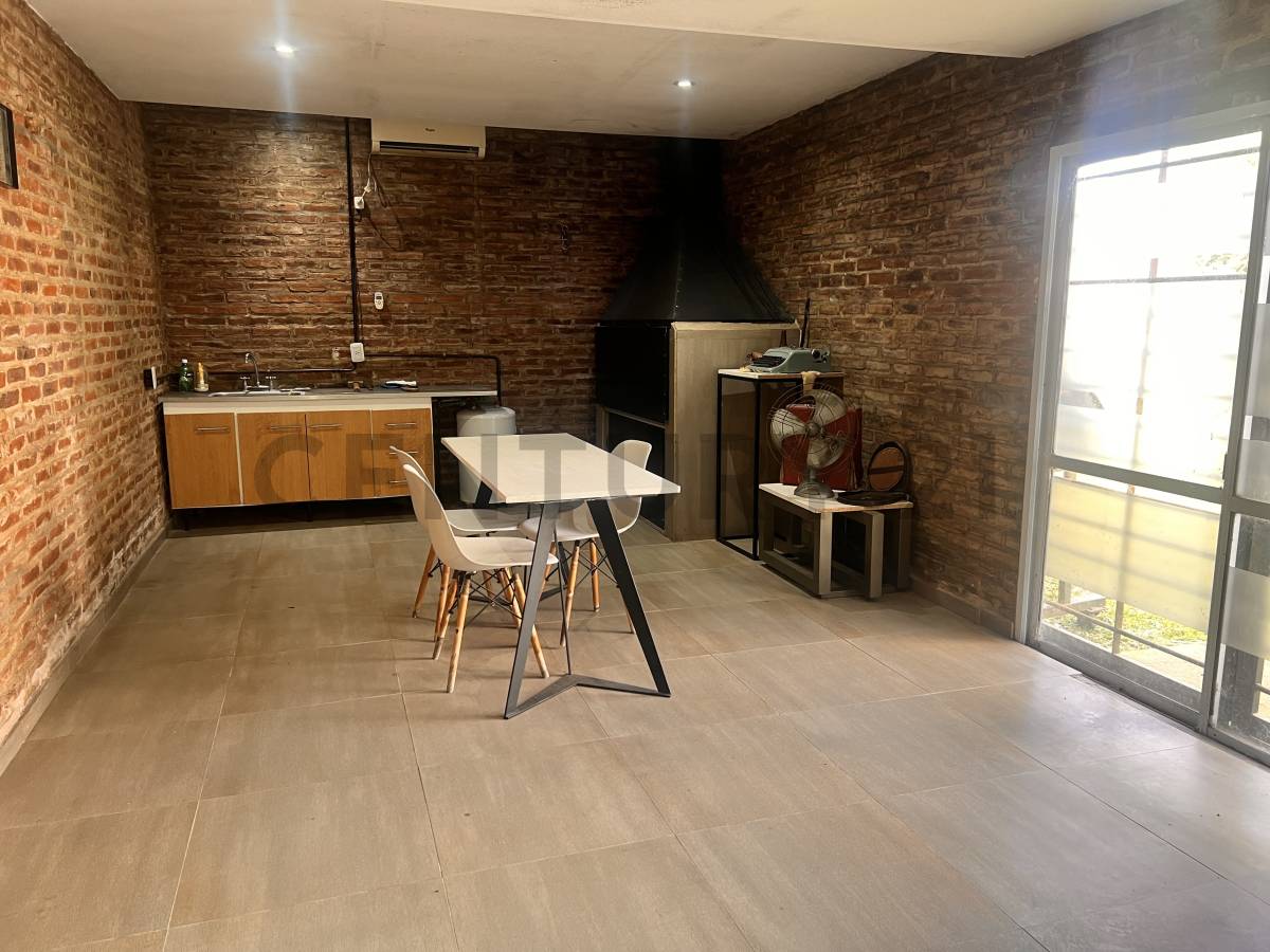 Casa de 4 dormitorios en Melchor Romero, foto 5