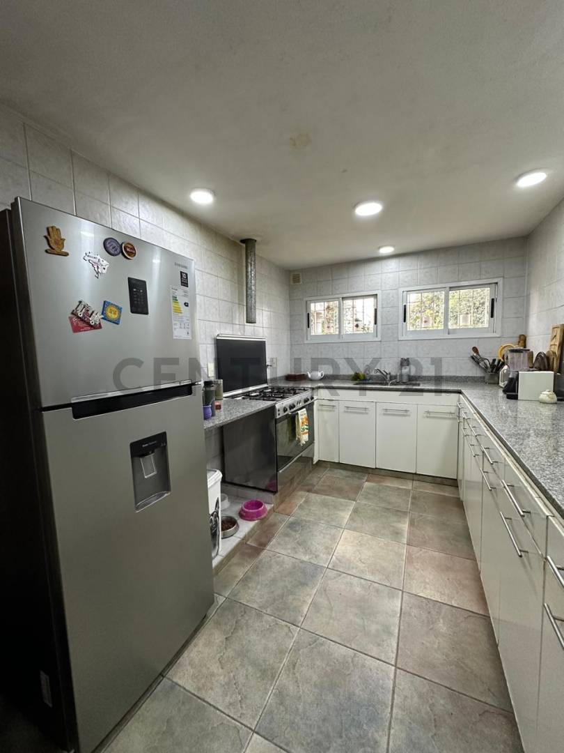 Casa de 3 dormitorios en Manuel B Gonnet, foto 2