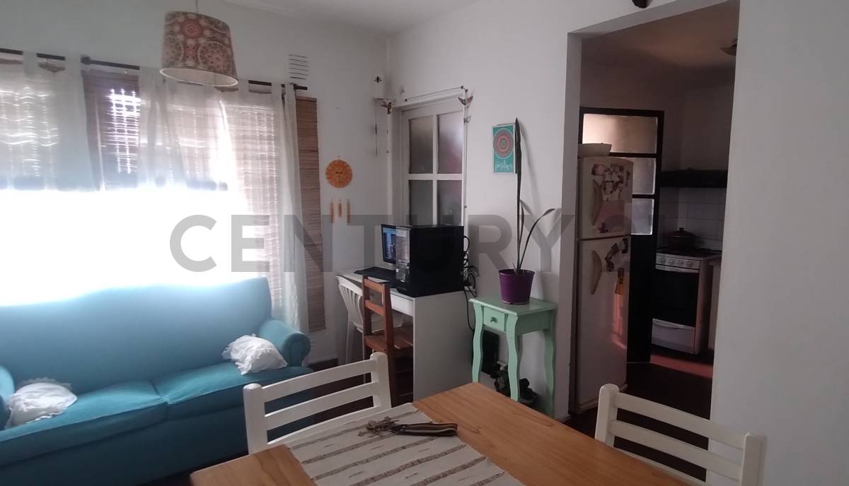 Departamento de 2 dormitorios en Villa Elvira, foto 3