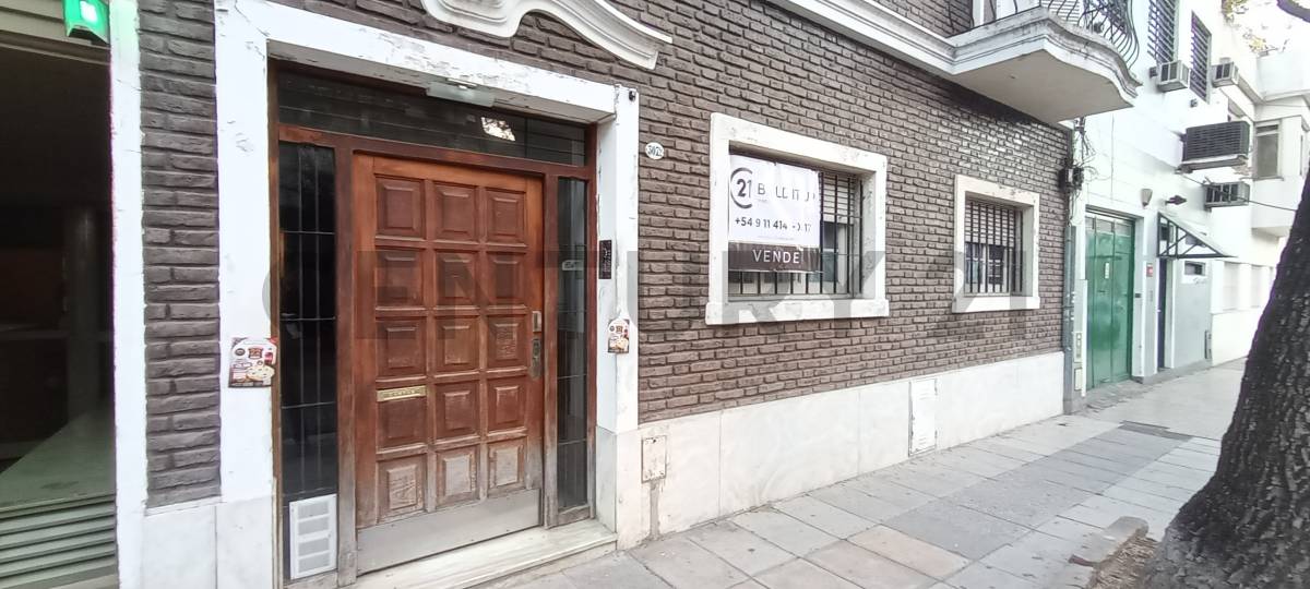 Dpto. amplio en PB (118 m2 totales) en Colegiales con Patio + Unidad Independiente (Dpto. 1 amb.).
