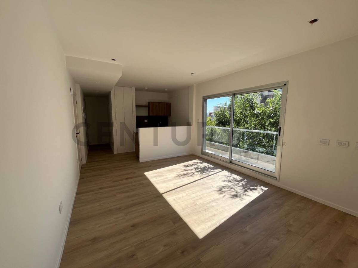 Venta Monoambiente al Frente con Balcón en Villa Urquiza