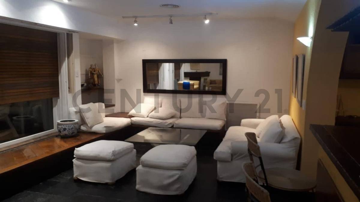 Alquiler de Departamento 4 Ambientes Amoblado en Palermo Chico
