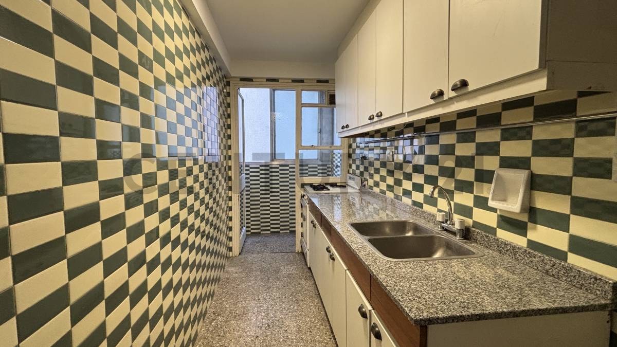 Departamento en Alquiler – Palermo Chico | 3 Ambientes con Balcón