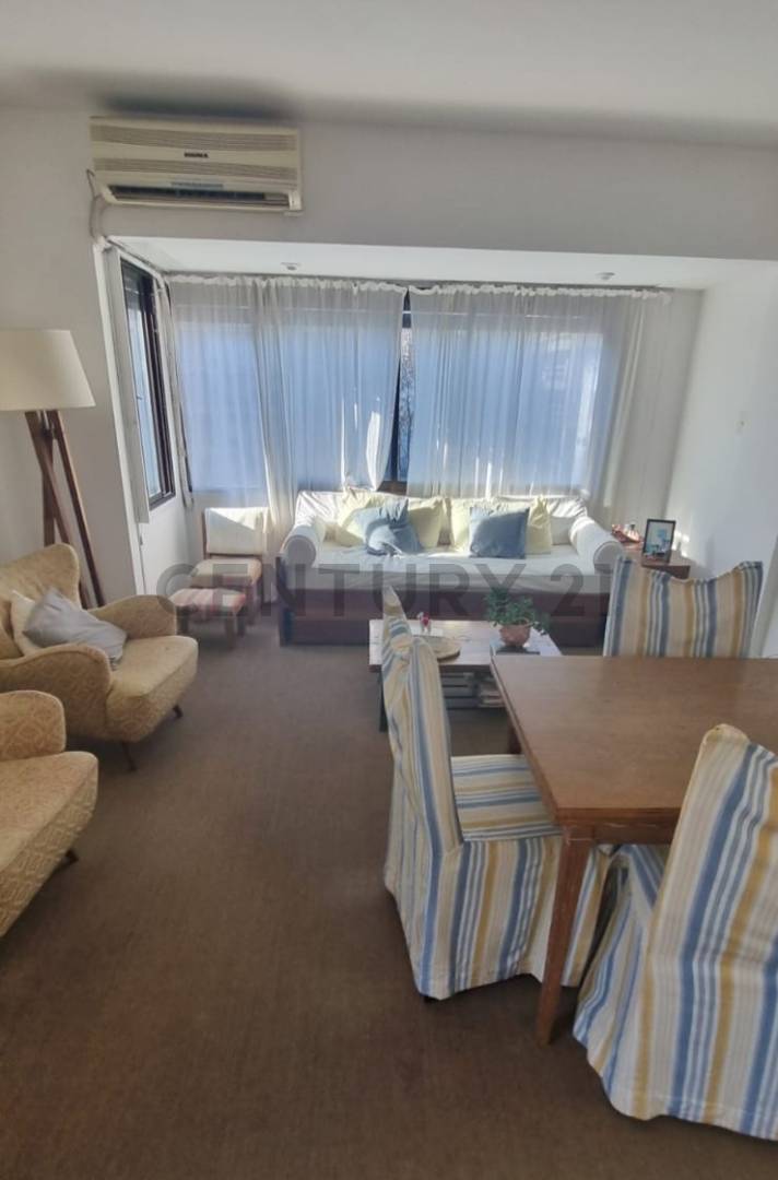 Venta. Cañitas- Luminoso 2 Amb. 7mo Piso. Todo Externo con Ventilación Natural. Cochera y Baulera