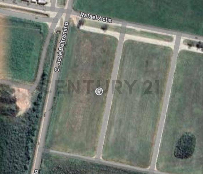 Terreno de 300 m² en Altos del Sur