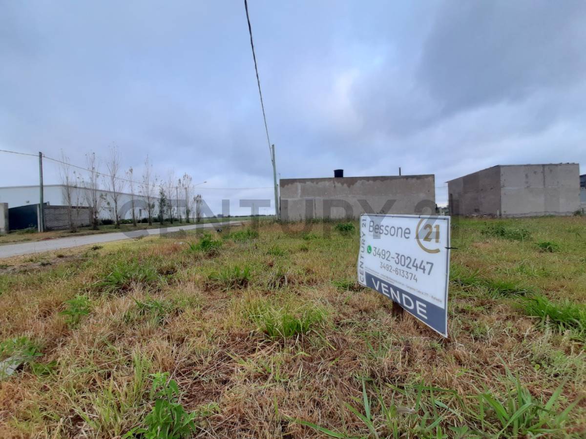 Terreno de 330 m² en barrio Nuevo