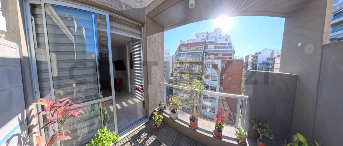 Venta - Departamento de 2 Ambientes con Balcón, Placard Vestidor y Terraza con Parrilla — Miller y o