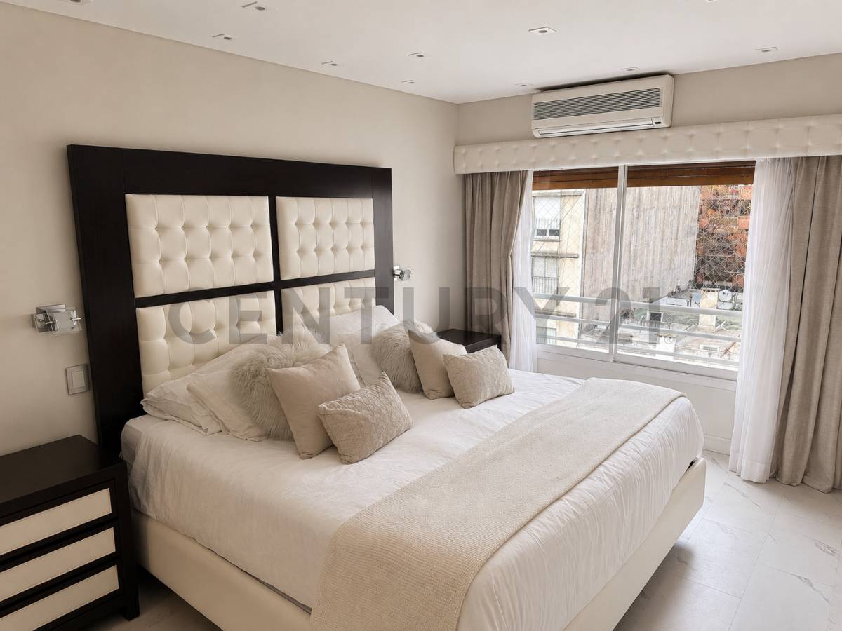 Venta Departamento 5 Ambientes en Belgrano con Dependencia y 2 Cocheras - Piso Completo