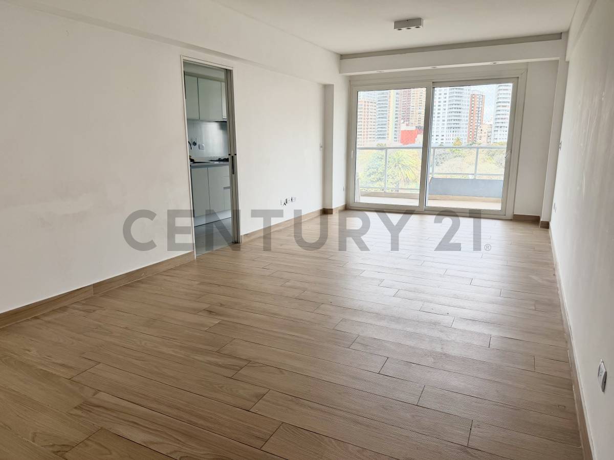 Alquiler Departamento 4 Ambientes al Frente + Cochera Super Luminoso con Vista al Parque Las Heras