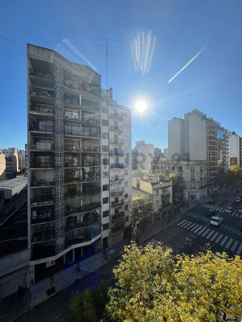 Venta Departamento 4 Ambientes con Cochera en Palermo - Acepta Permuta