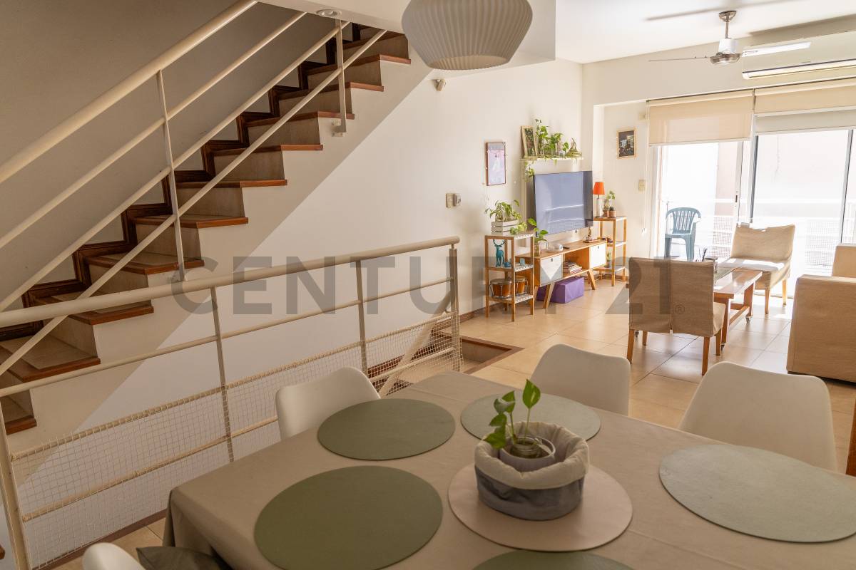 Venta Triplex 4 Ambientes en Lomas de Núñez | Patio + Terraza + Cocheras | sin Expensas