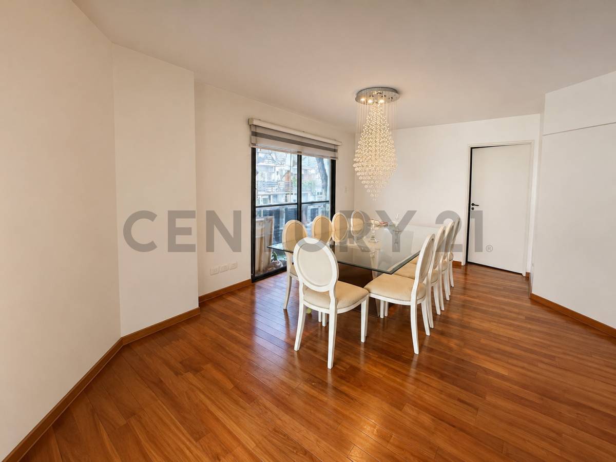 Venta Departamento 5 Ambientes con Dependencia y Cochera Fija en Belgrano- Acepta Permuta