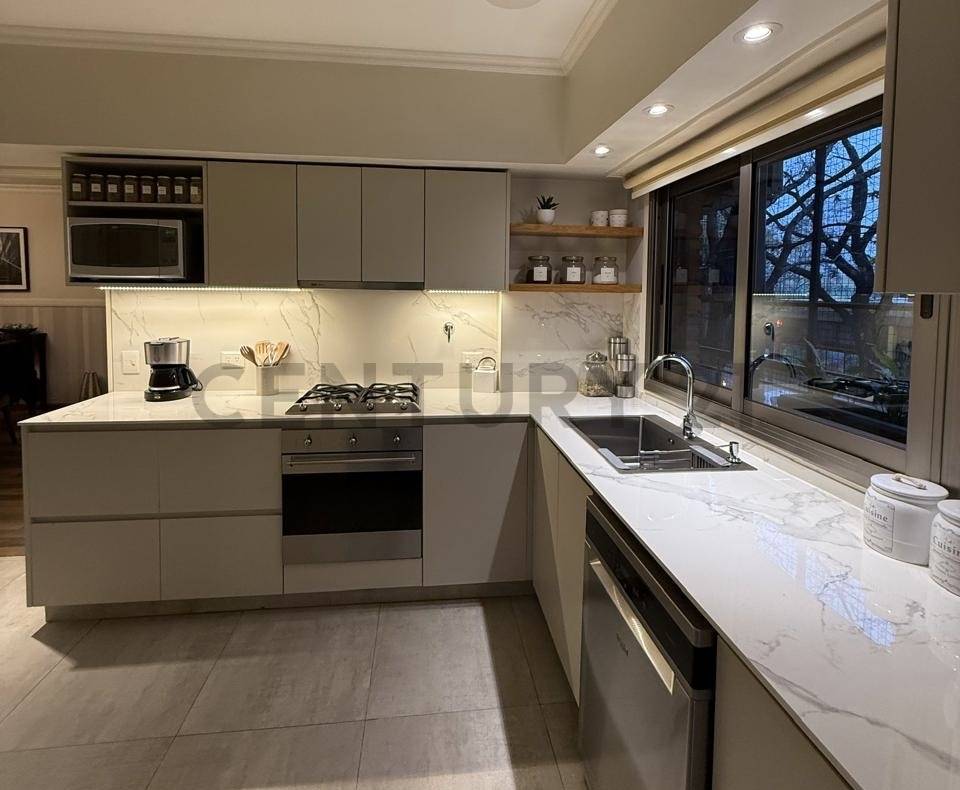 Venta Departamento 4 Ambientes con Dependencia, Cochera y Baulera en Belgrano