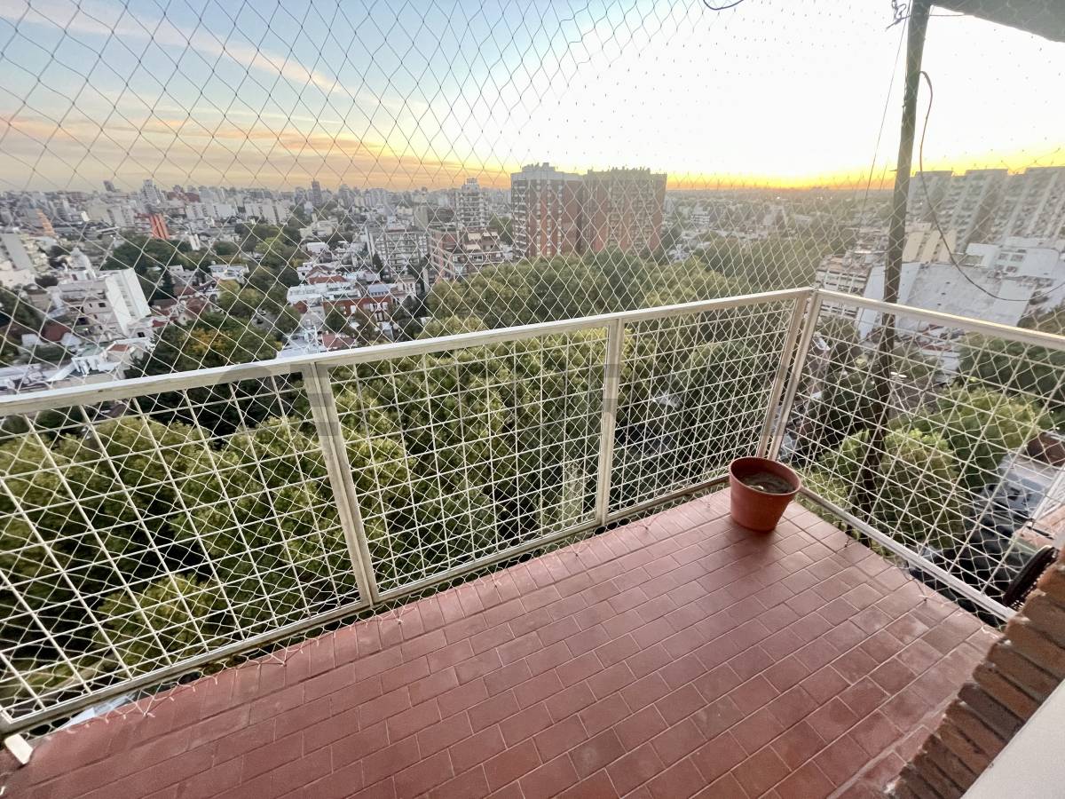 Departamento 3 Ambientes en Venta, Coghlan, Villa Urquiza, Piso 14 con Balcón. Opcional Cochera