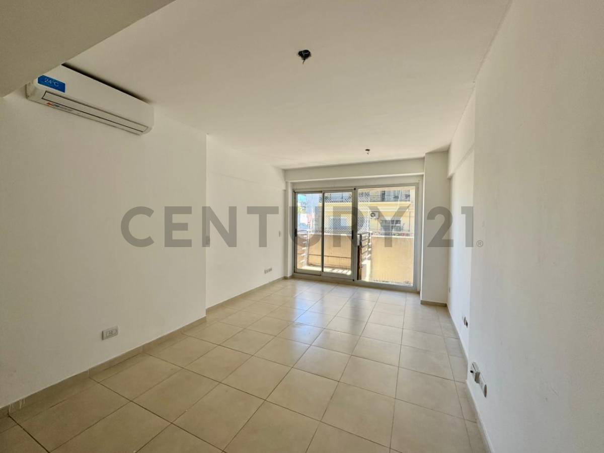 Impecable Monoamb-Balcón y Patio-Villa Urquiza