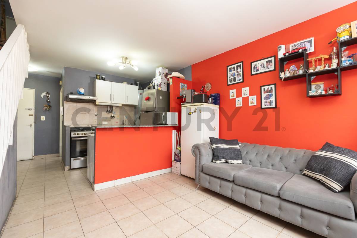 Depto 3 ambientes en dúplex, en Villa Urquiza - Apto crédito