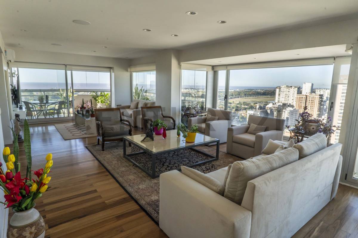 Venta Departamento 4 Ambientes en Las Cañitas Palermo con Vista 360°