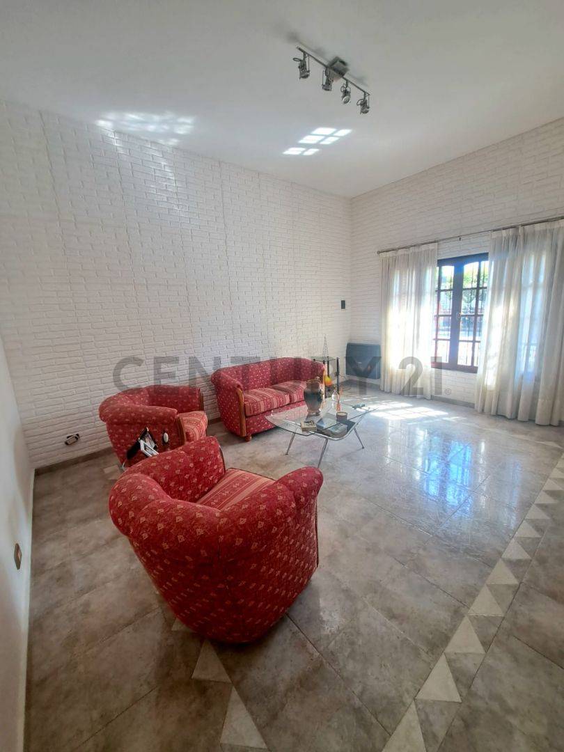 Casa de 3 dormitorios en Alta Córdoba, foto 2