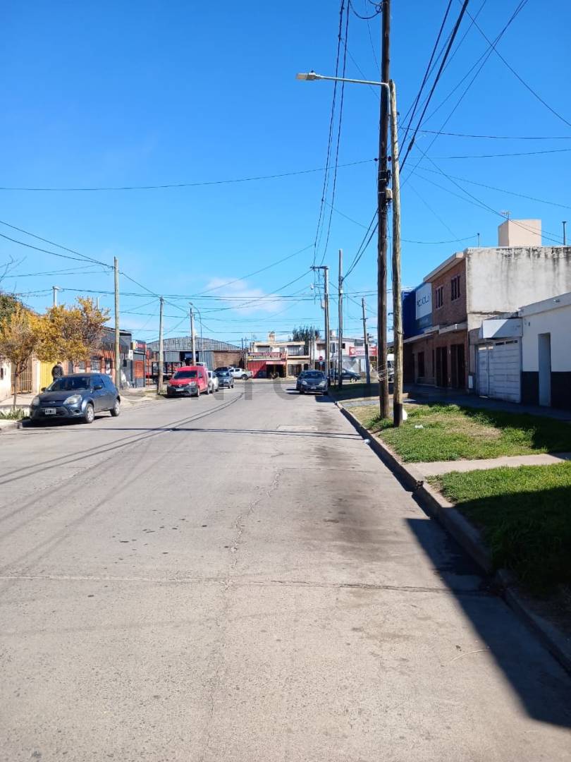 Casa de 3 dormitorios en Villa Azalais Oeste, foto 3