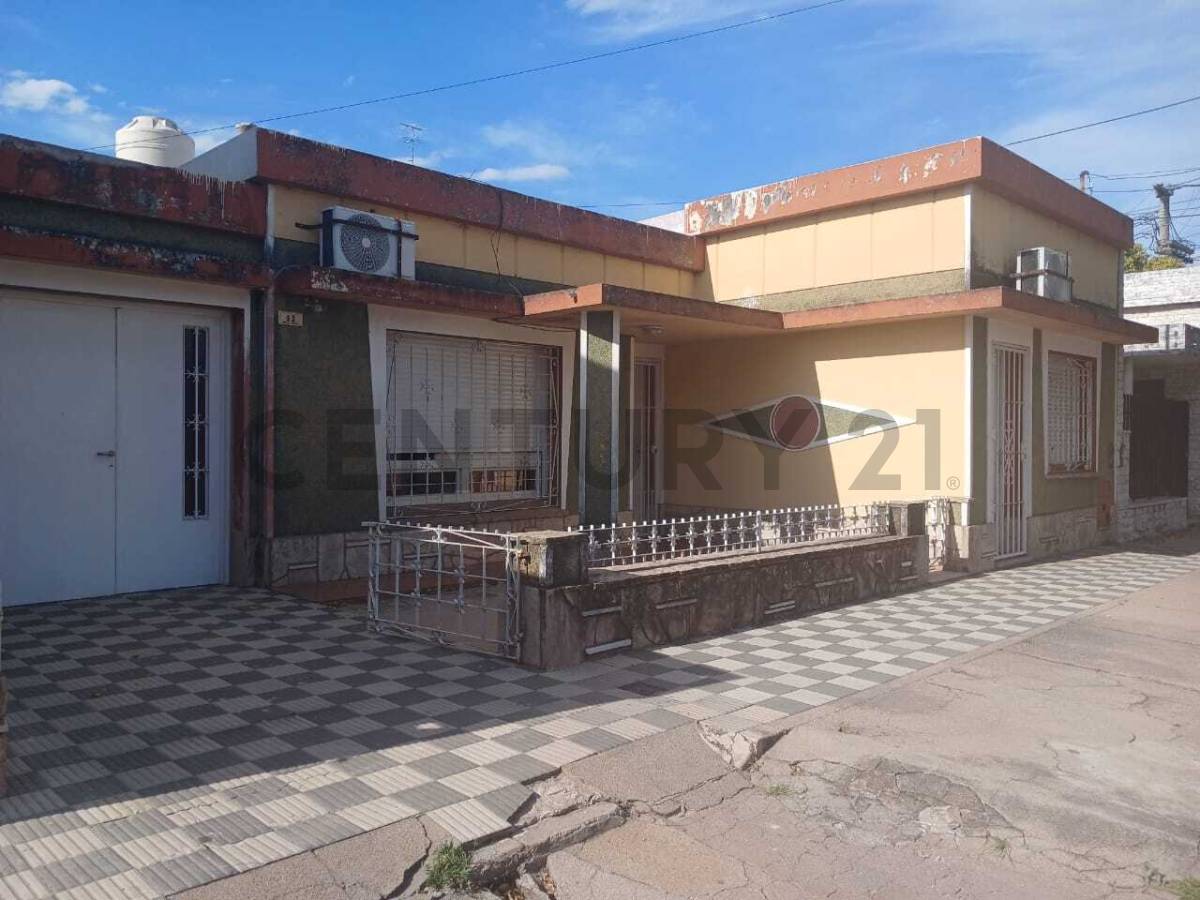 Casa de 3 dormitorios en Villa Azalais Oeste, foto 2