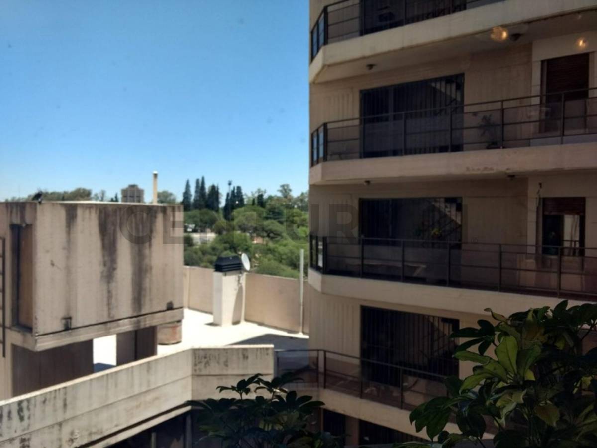 Departamento de 4 dormitorios en Nueva Córdoba, foto 2