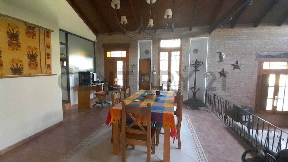 Casa de 3 dormitorios en Saldán, foto 3
