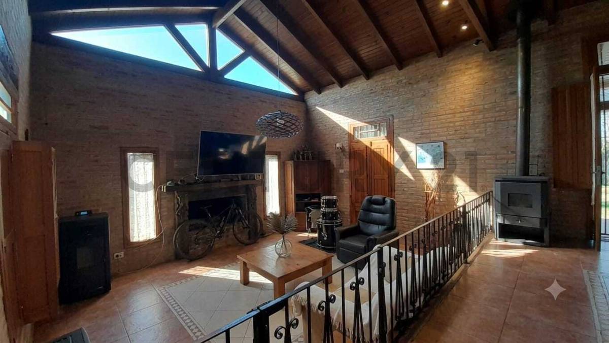 Casa de 3 dormitorios en Saldán, foto 2