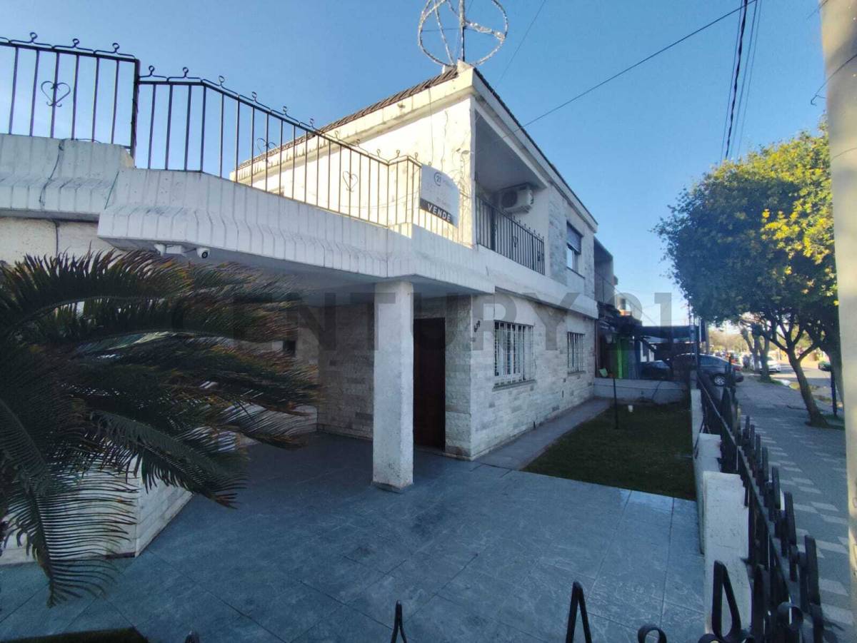 Casa de 5 dormitorios en Residencial América, foto 2