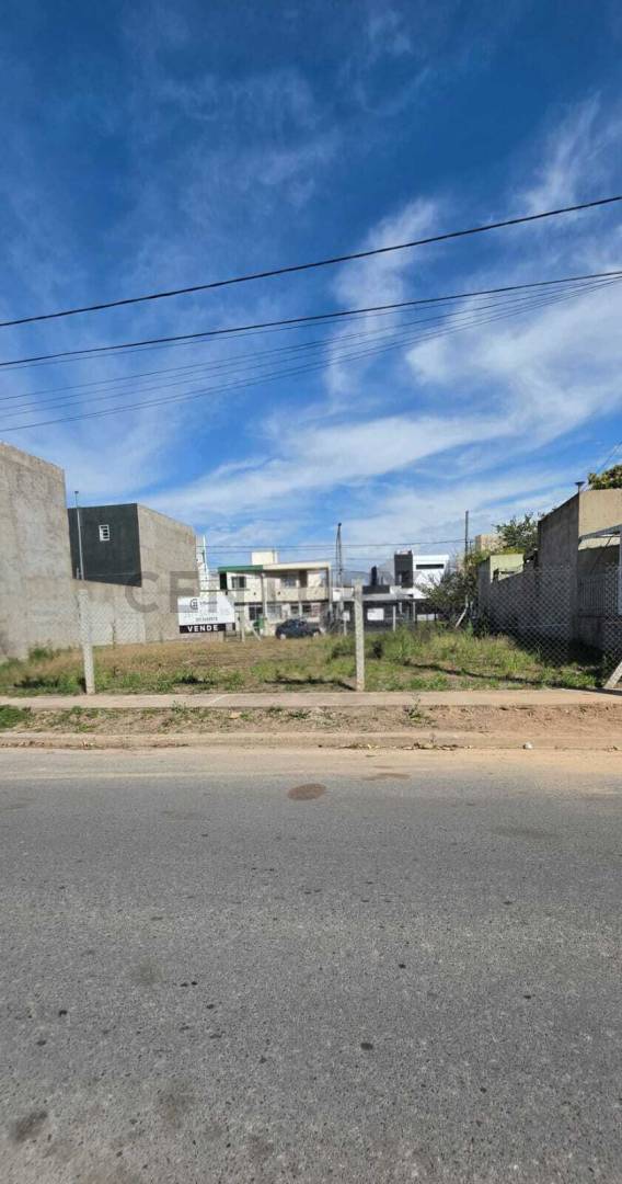 Lote de 362 m² en Nuevo Poeta Lugones, foto 3
