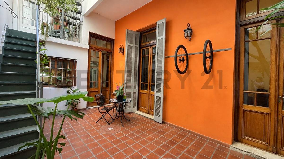 PH de 4 Ambientes con patio en Palermo Hollywood