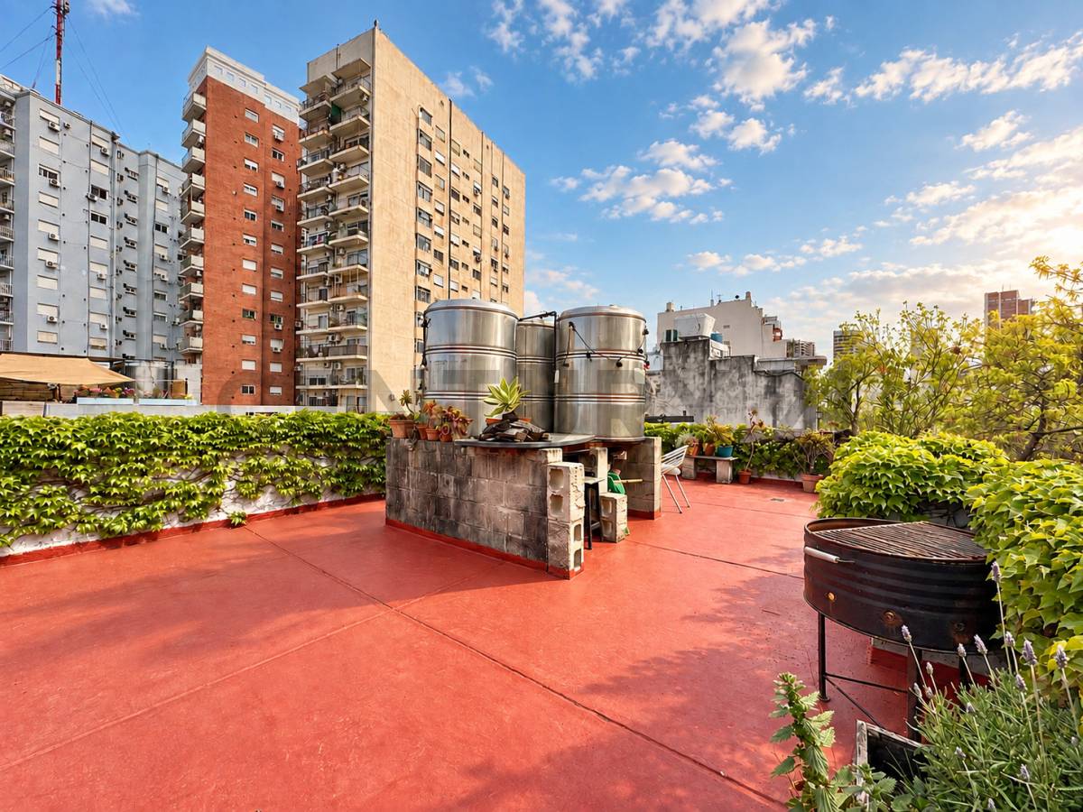 Venta PH 3 Ambientes en Duplex, Balcon y Terraza Propia, sin Expensas en Colegiales