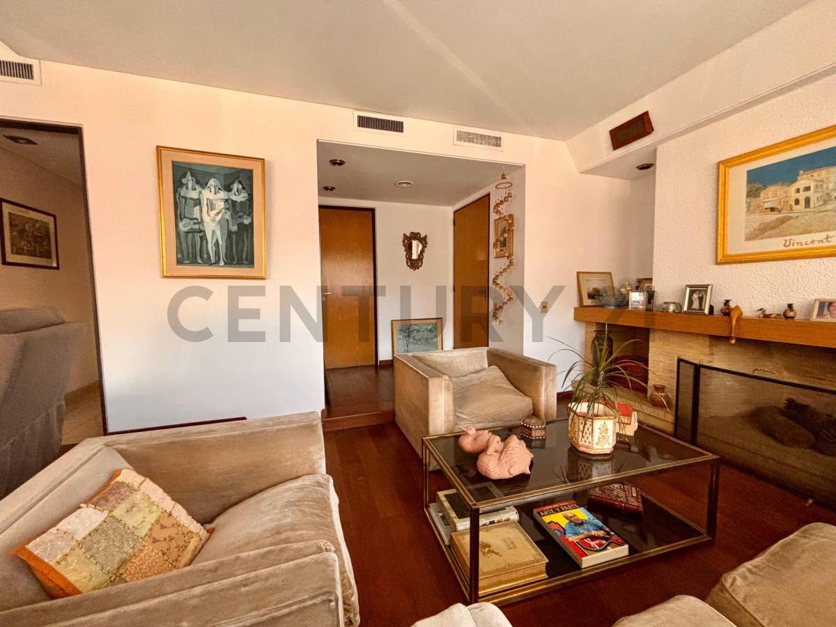 Alquiler Departamento de 5 Ambientes con cochera - Palermo - CABA