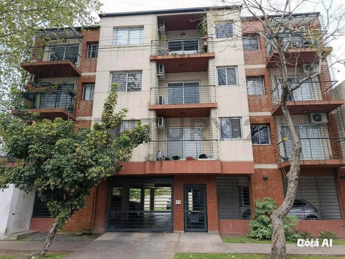 VENTA DEPARTAMENTO 2 AMBIENTES COCHERA BERNAL