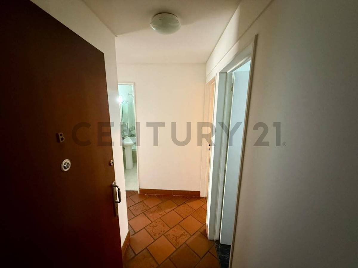 Venta Departamento 2 Ambientes al frente con balcón en Palermo Botánico