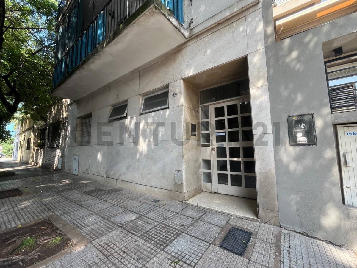 Venta 3 Ambientes - Saavedra - Muy Luminoso y Silencioso - por Escalera - Apto Credito
