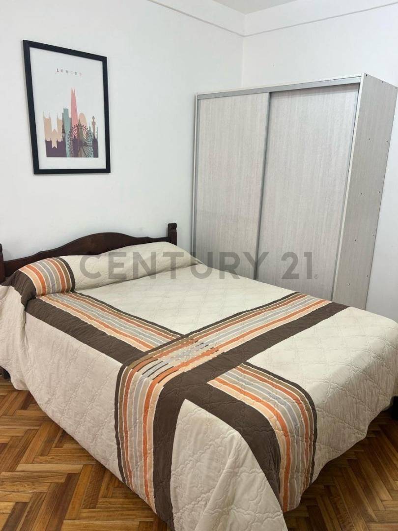 Moderno departamento en Colegiales Amoblado con Patio .