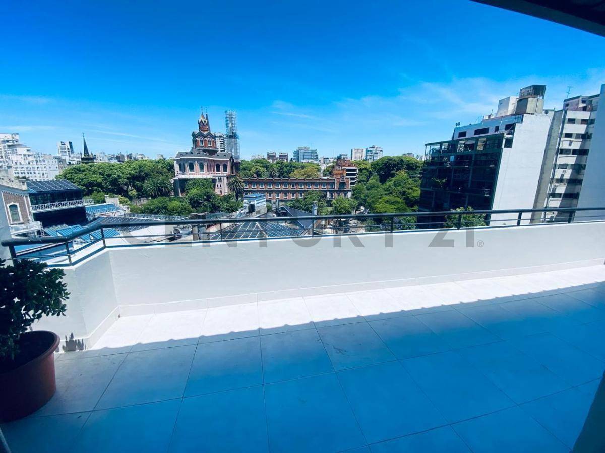 Remodelado a Estrenar Penthouse. en Alquiler