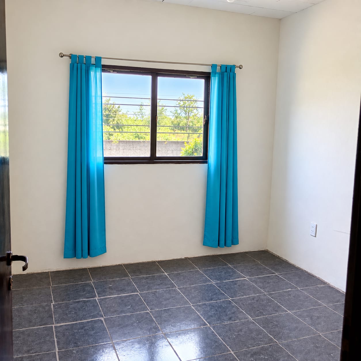 Departamento de 2 dormitorios en Juan María Gutiérrez, foto 2