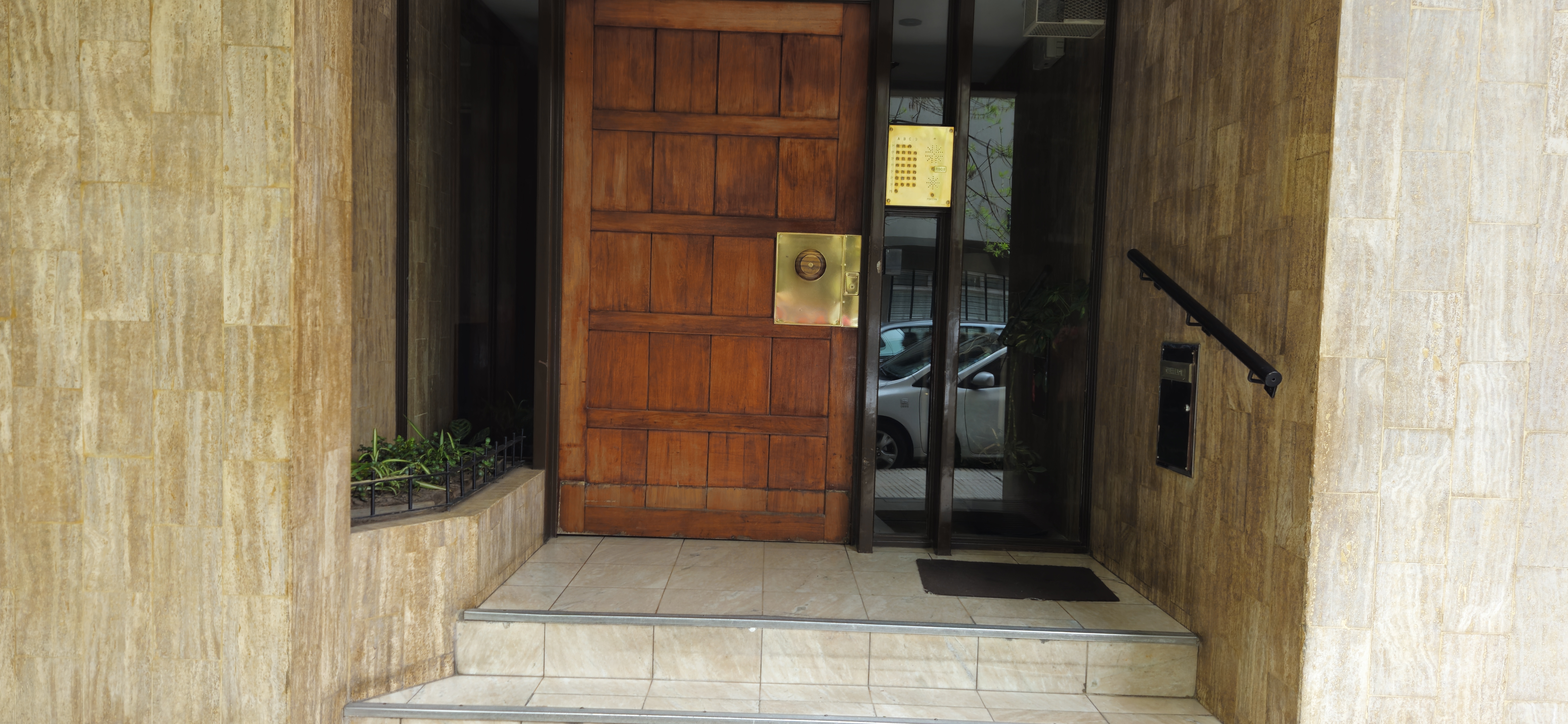 Departamento 2 Dos Ambientes Cocina Semi Integrada Lavadero Independiente Alquiler en Coghlan