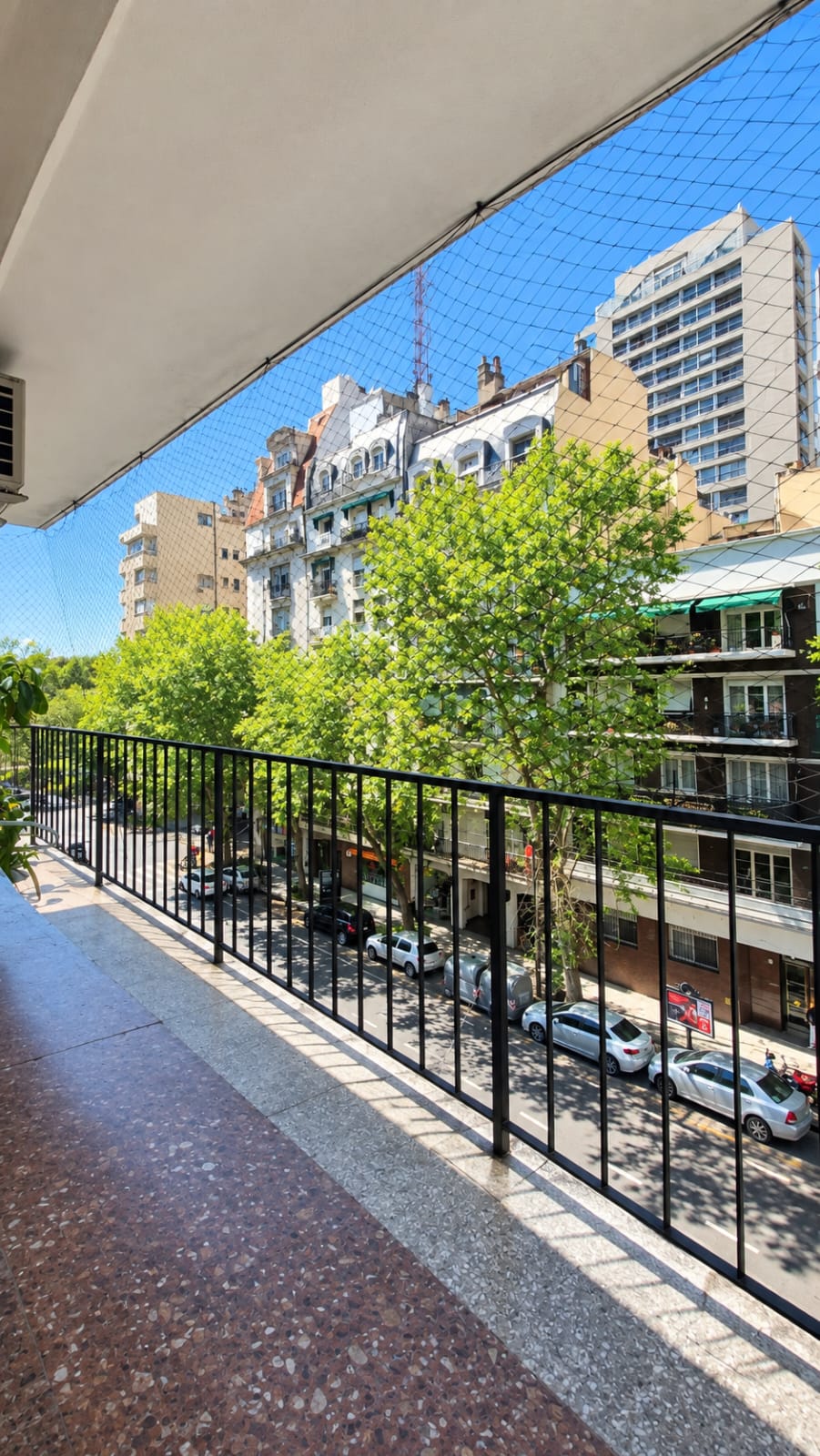 Alquiler de 4 Ambientes con Balcón Corrido y Vista a Barrancas de Belgrano.